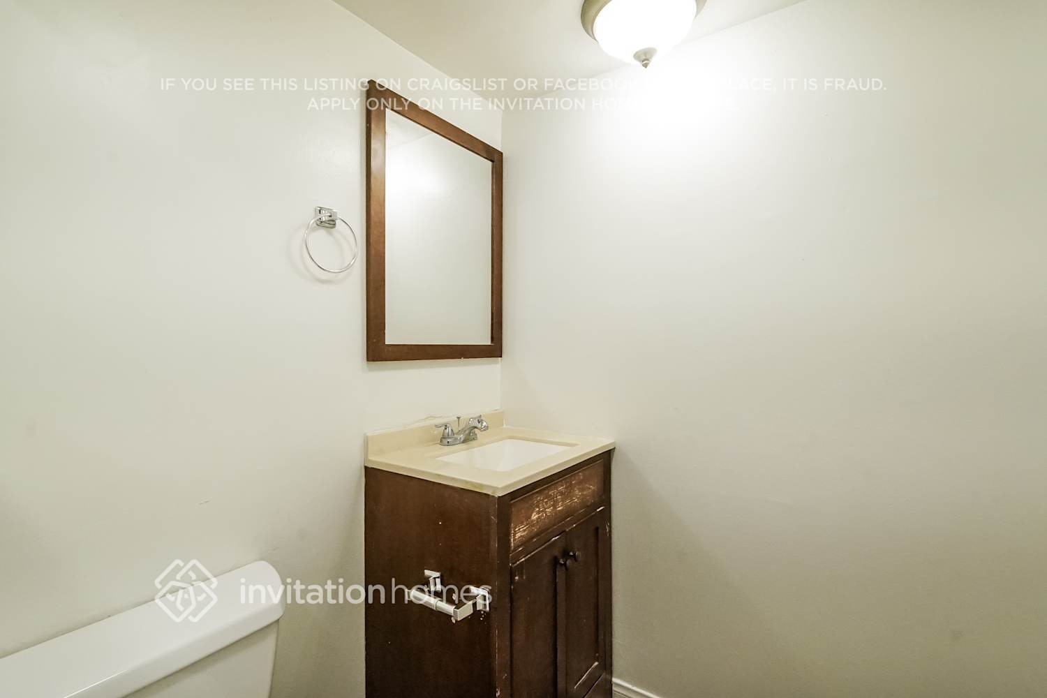 Building Photo - 2177 Fernwood Ct