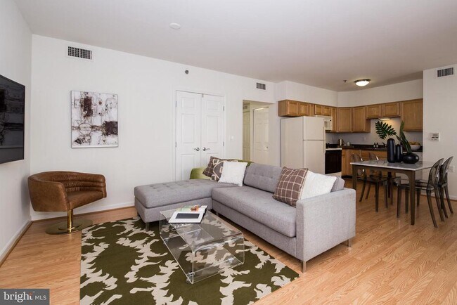 Building Photo - 1030 N 2nd St