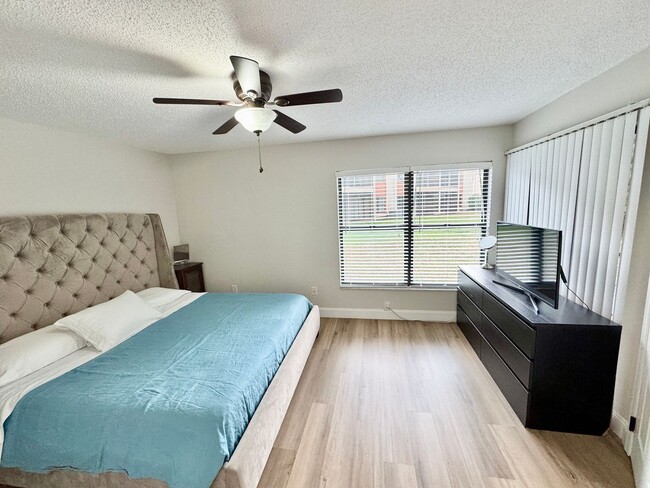 Building Photo - Dr. Phillips 3 Bed 2 Bath For Rent at soug...