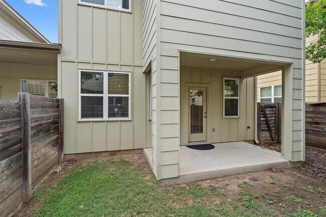 Building Photo - 8940 Parker Ranch Cir