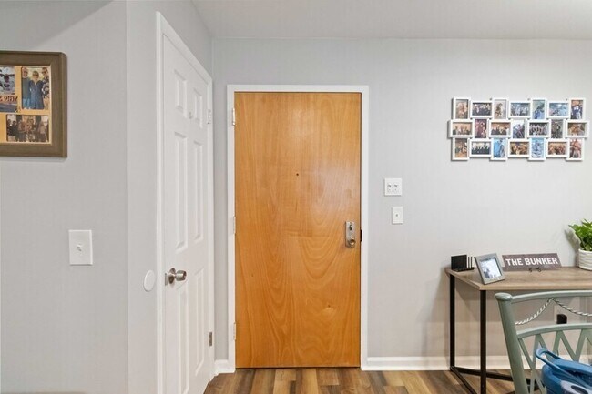 Building Photo - 61 Mt Kemble Ave