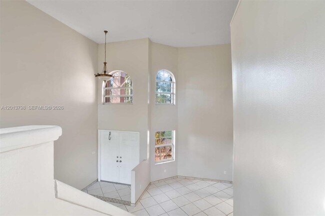 Building Photo - 192 SW 204th Ave