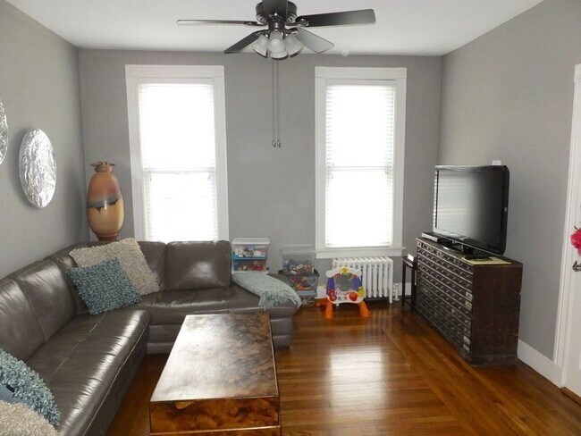 Building Photo - 51 Pearl St