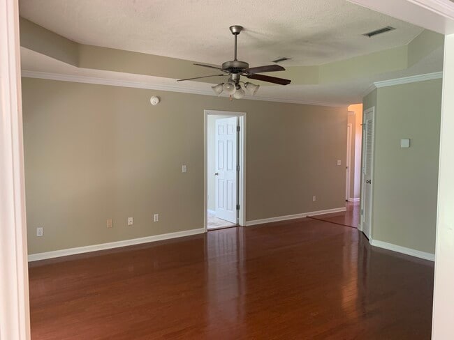 Building Photo - 344 Brushfire Dr