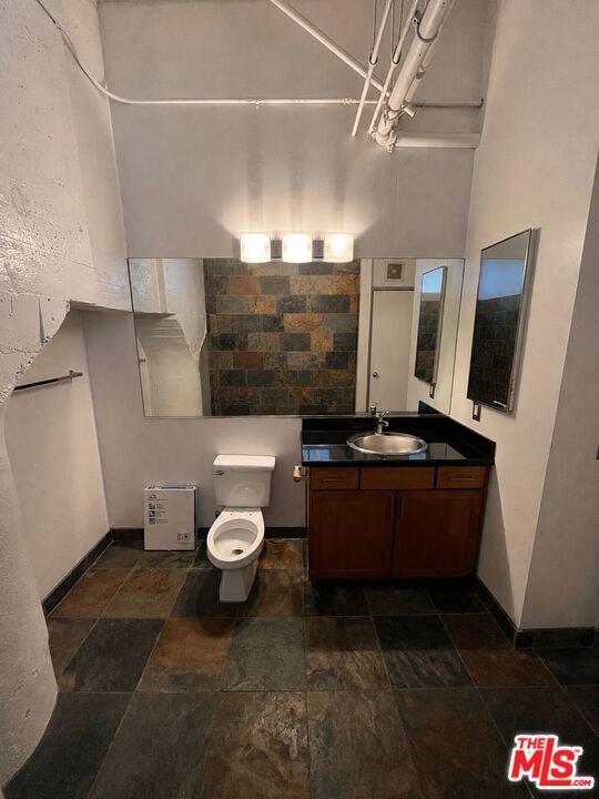 Building Photo - 420 San Pedro St