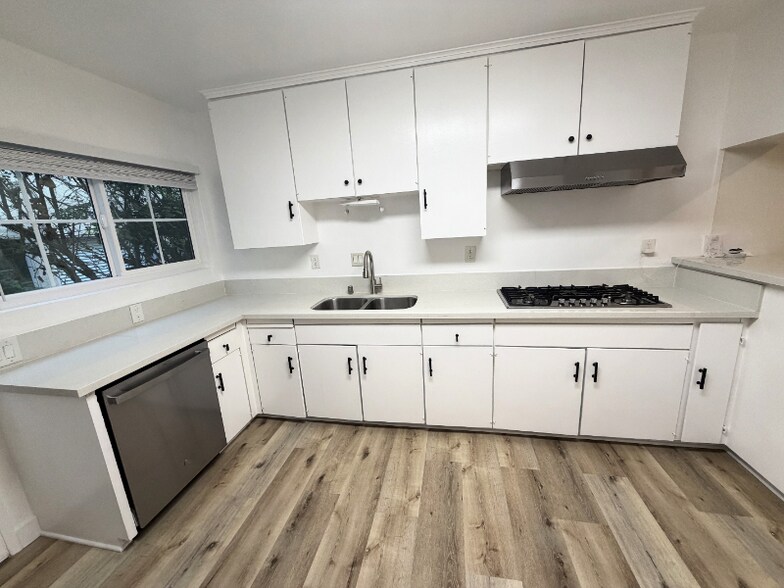 Building Photo - 1452 Berkeley St