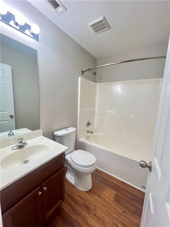 Building Photo - 7040 Silk Tree Pointe