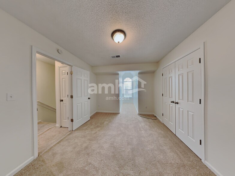 Building Photo - 2604 Wood Sage Cv