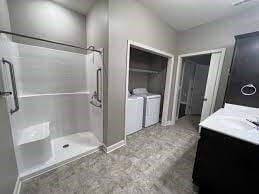 Building Photo - 809 E Briggs Dr