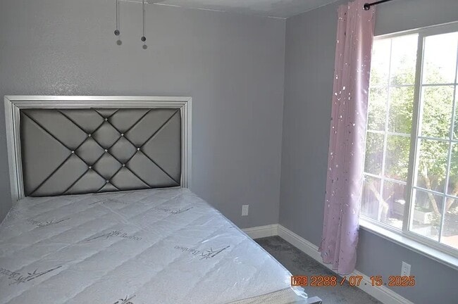 Building Photo - 249 Damara Ct
