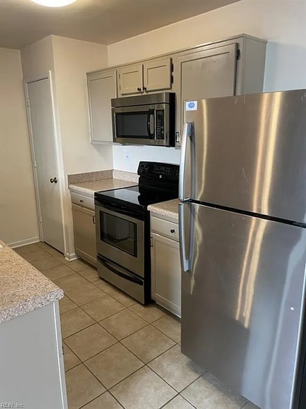Building Photo - 1657 Pattington Cir
