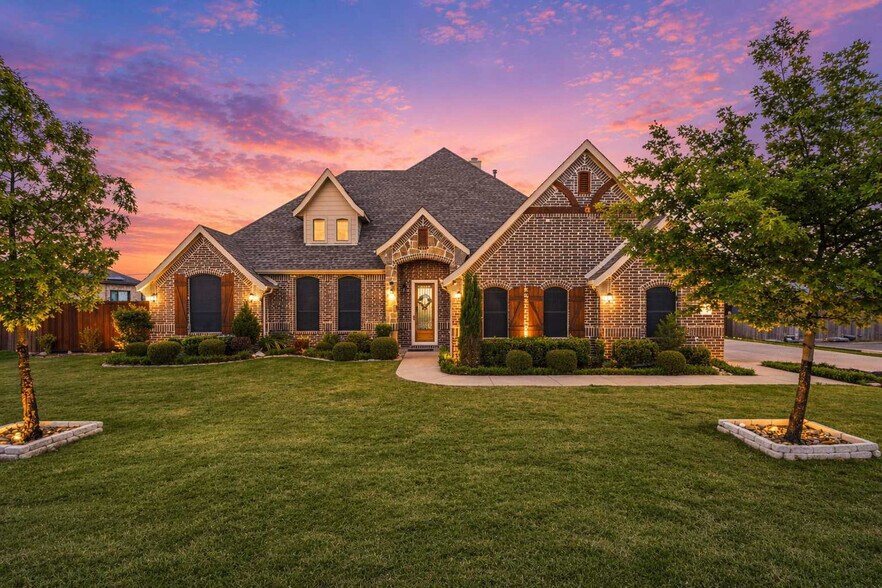 Building Photo - 206 S Meadow Dr