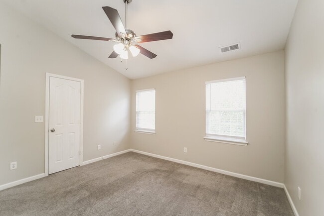 Building Photo - 316 Wrayhill Dr