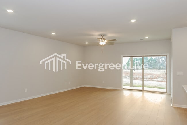 Building Photo - 164 Fenwick Pl