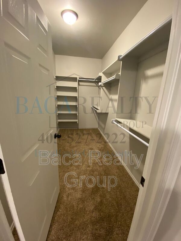 Building Photo - 1758 Eighty-Niner Ter