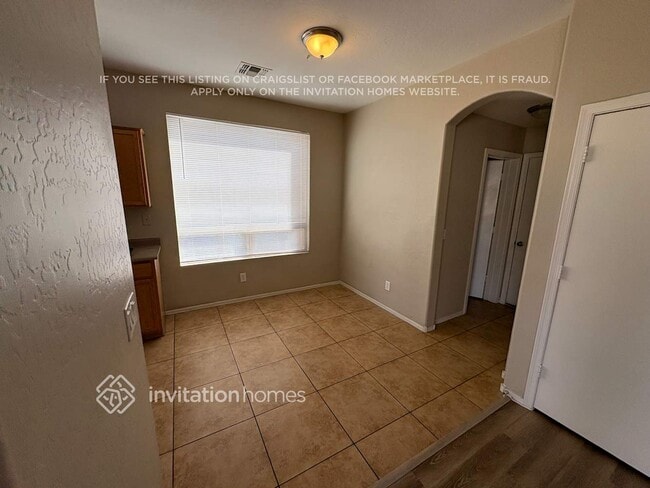 Building Photo - 11382 W Pima St