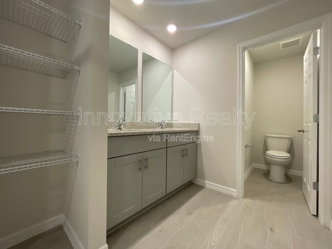 Building Photo - 2548 Sweet Viburnum Wy