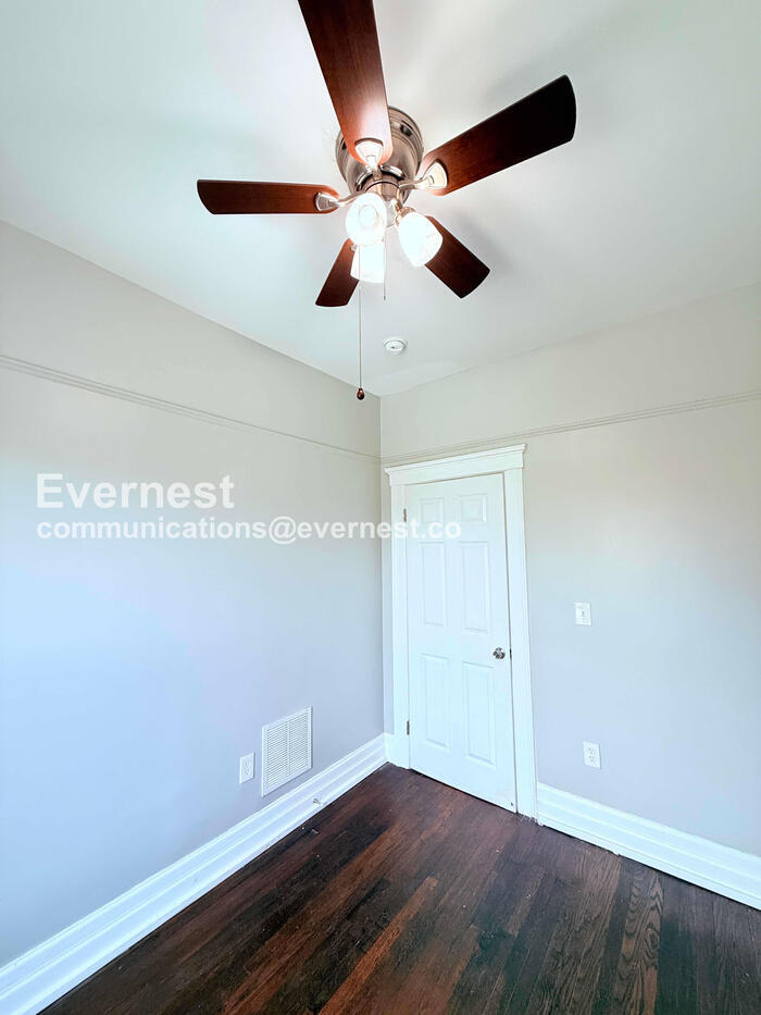 Building Photo - 504 Westminster St