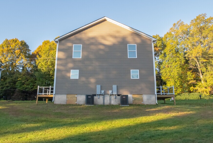Building Photo - 1417 Southwest Blvd