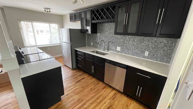 Building Photo - 3052 S Grape Way