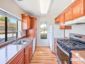 Building Photo - SD: Bright 1BD/1BA Condo in Mira Mesa with Pool, Private Patio & Reserved Parking