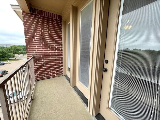 Building Photo - 1915 Dartmouth St