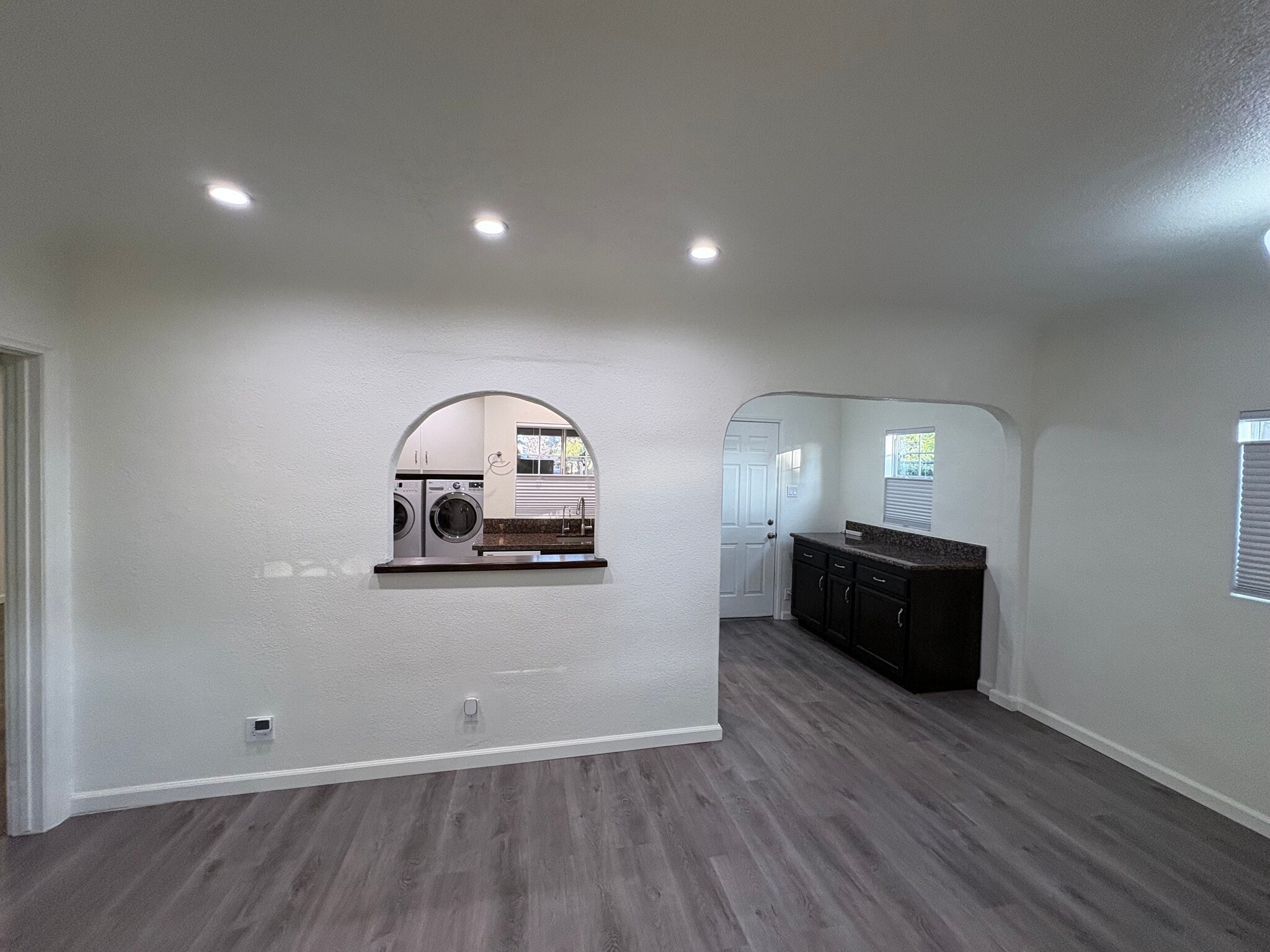 Building Photo - 2800 Tola Ave