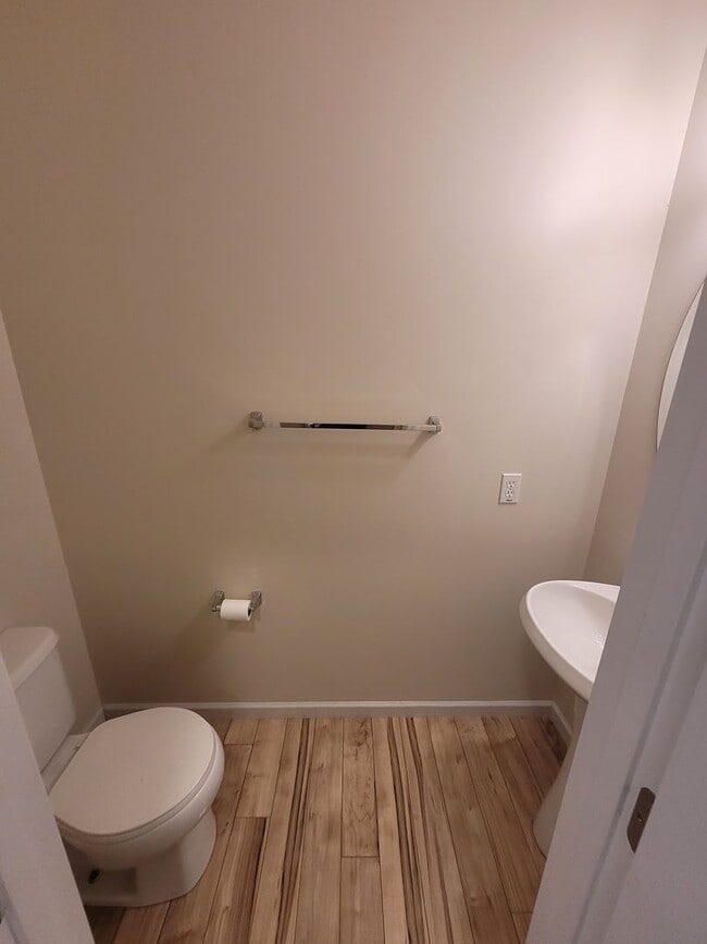 Building Photo - Beautiful 3bd/2.5ba 2 Story Home for Rent!