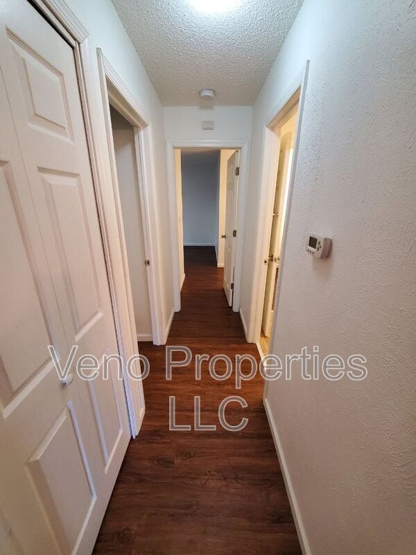 Building Photo - 111 Yorktown Dr