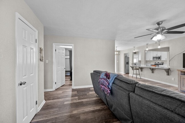 Building Photo - Spacious 4-Bedroom Home with Modern Updates