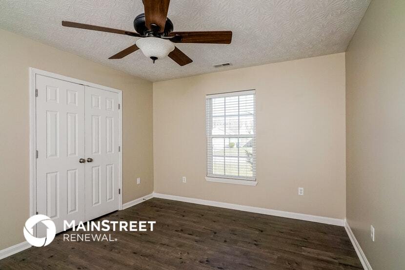 Building Photo - 375 Clover Cove Dr