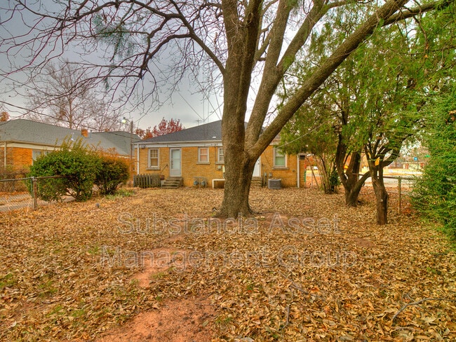 Building Photo - 1019 NW 40th St