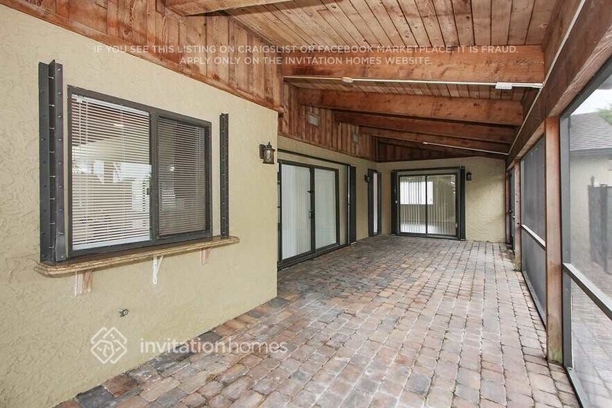 Building Photo - 9861 NW 10th St
