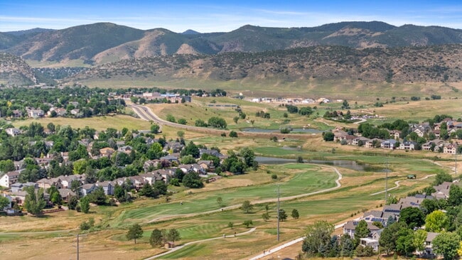 Building Photo - 6625 S Lee St