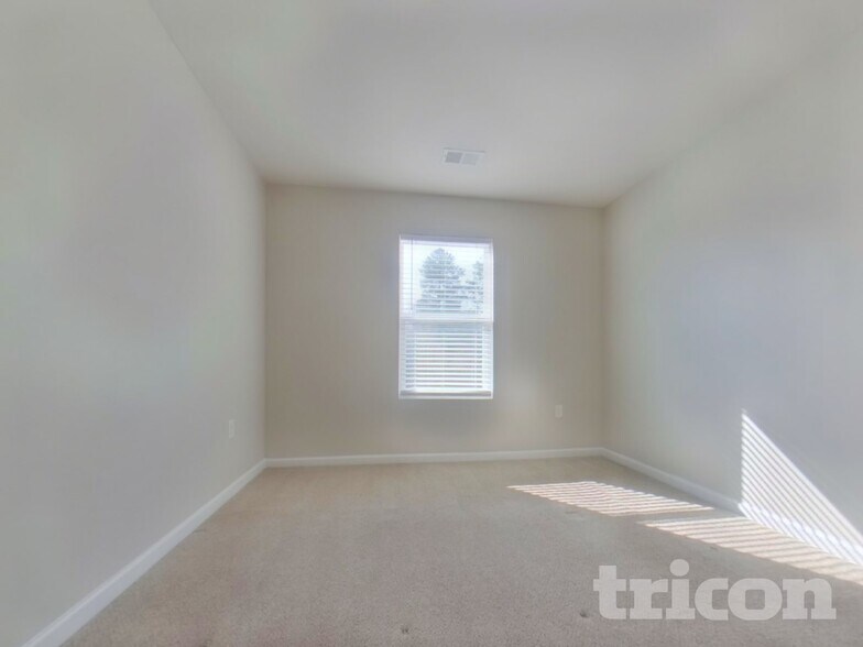 Building Photo - 133 Glendale Blvd