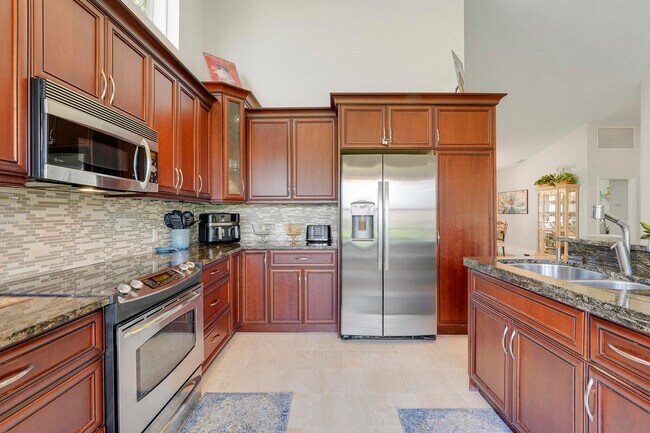 Building Photo - 7136 Ashford Ln