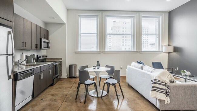 Building Photo - 120 19th St N