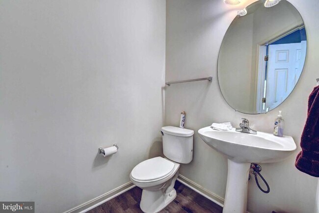 Building Photo - 110 Hunton Dr