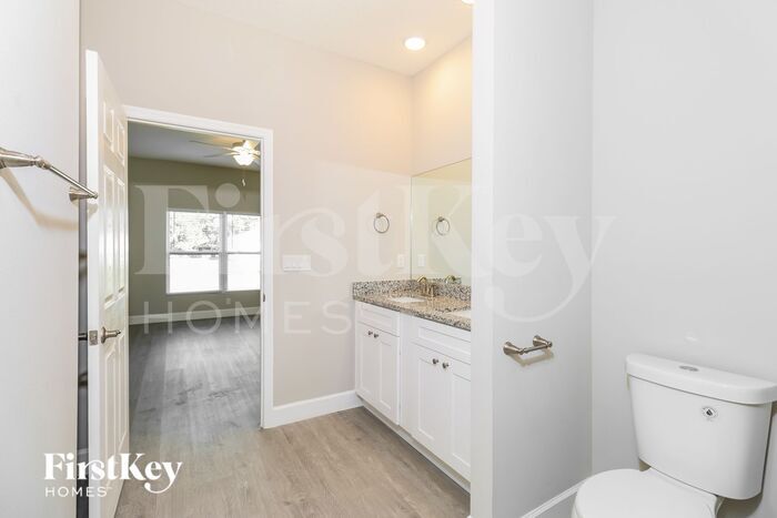 Building Photo - 3021 Tropical Cir SE