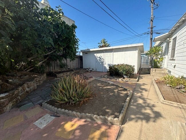 Building Photo - 4172-4176 CHEROKEE AVENUE