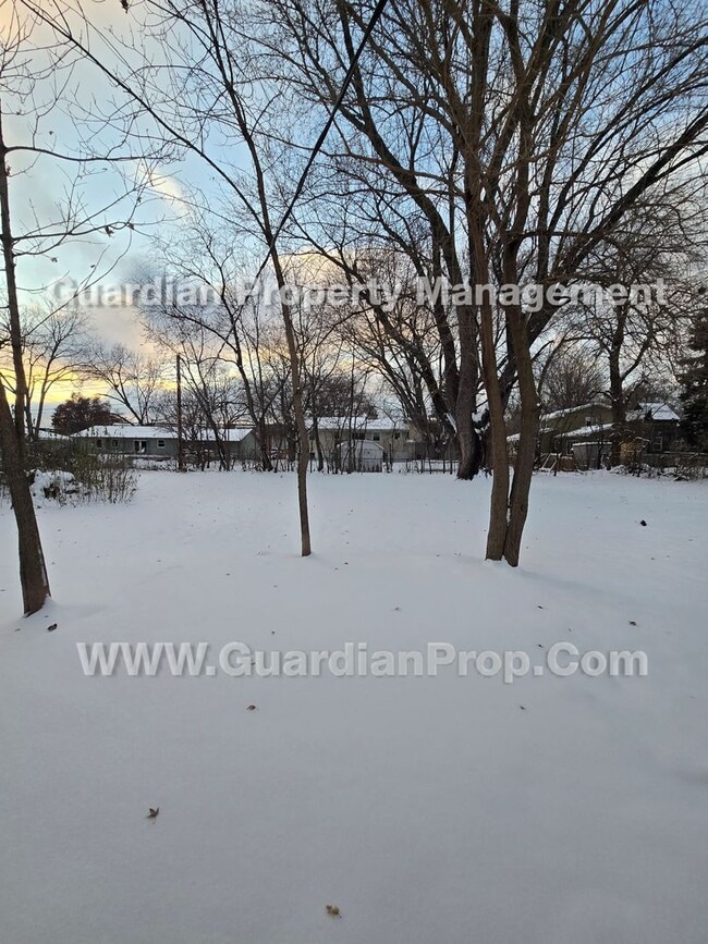 Building Photo - Available now! House with LVP flooring and new carpet, Walk Out Patio, fenced yard, 2 car attache...