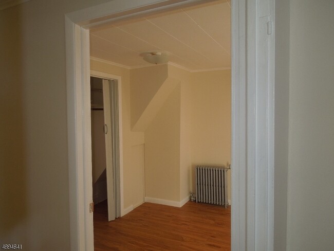 Building Photo - 34 1st St