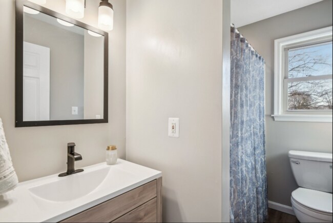 Building Photo - 4922 Lerch Dr