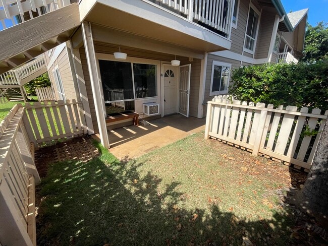 Building Photo - 2 Bed/ 1Bath Unfurnished Upgraded Ground Floor Southpointe Unit with a Yard + 2 Parking Spaces