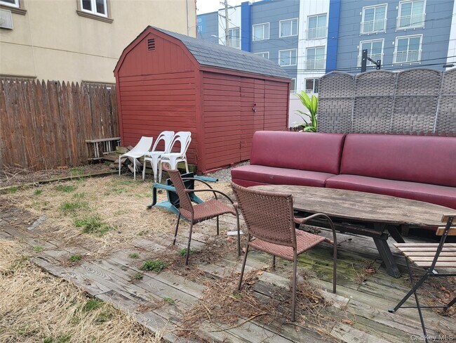 Building Photo - 2-06 Beach 102nd St