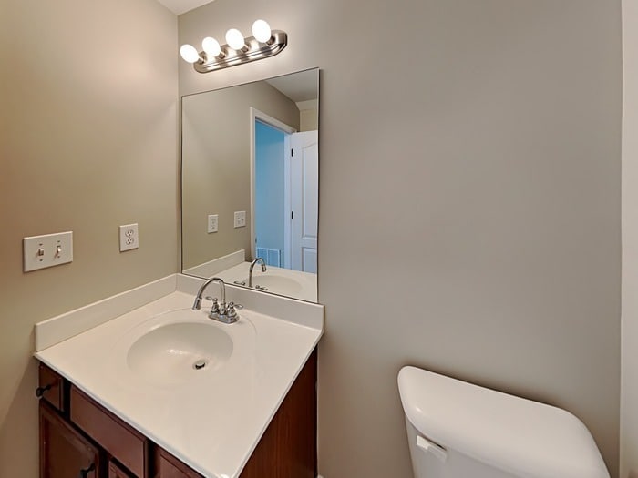 Building Photo - 412 Icicle Ct