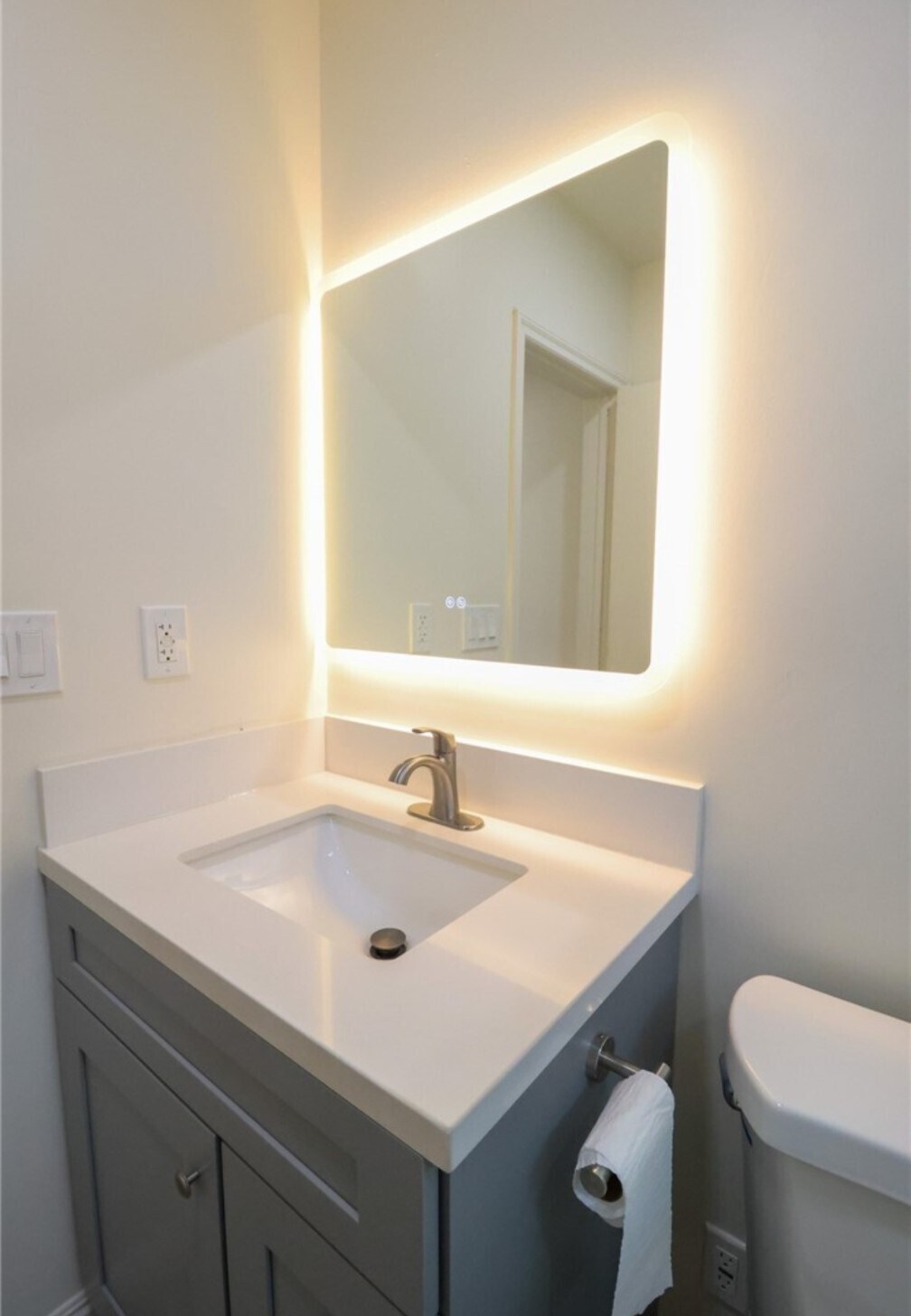 Building Photo - 2309 Johnston St