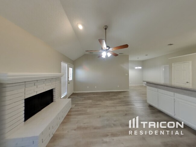 Building Photo - 1517 Allen Dr