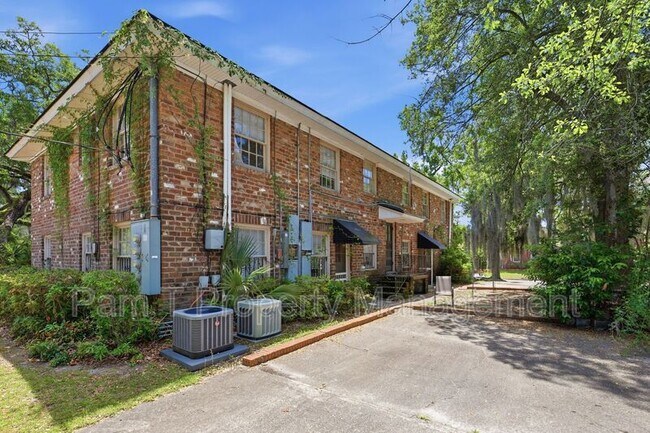 Building Photo - 3411 Bull St