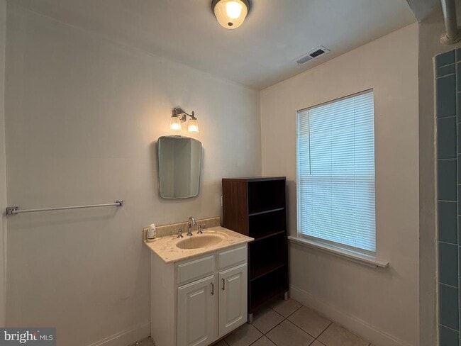 Building Photo - 5906 Benton Heights Ave